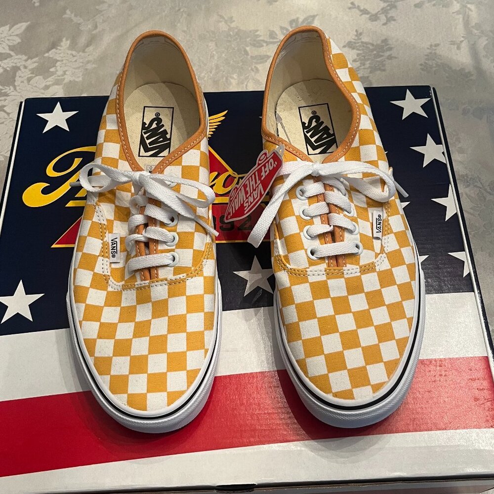 NWT Vans Authentic Checkboard
